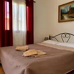 The Mansion Of Dionisos And Dimitras 2 *
