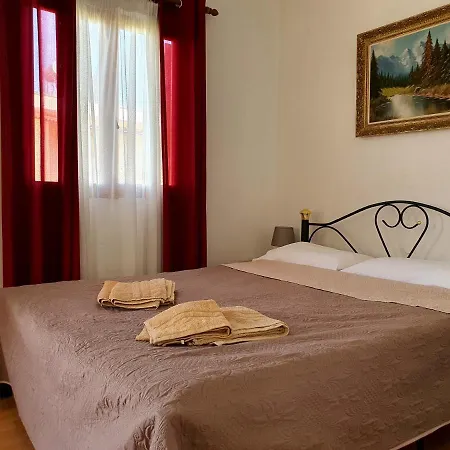 The Mansion Of Dionisos And Dimitras 2 *