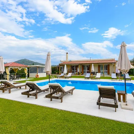 Semesterbostad The Mansion Of Dionisos And Dimitras 2